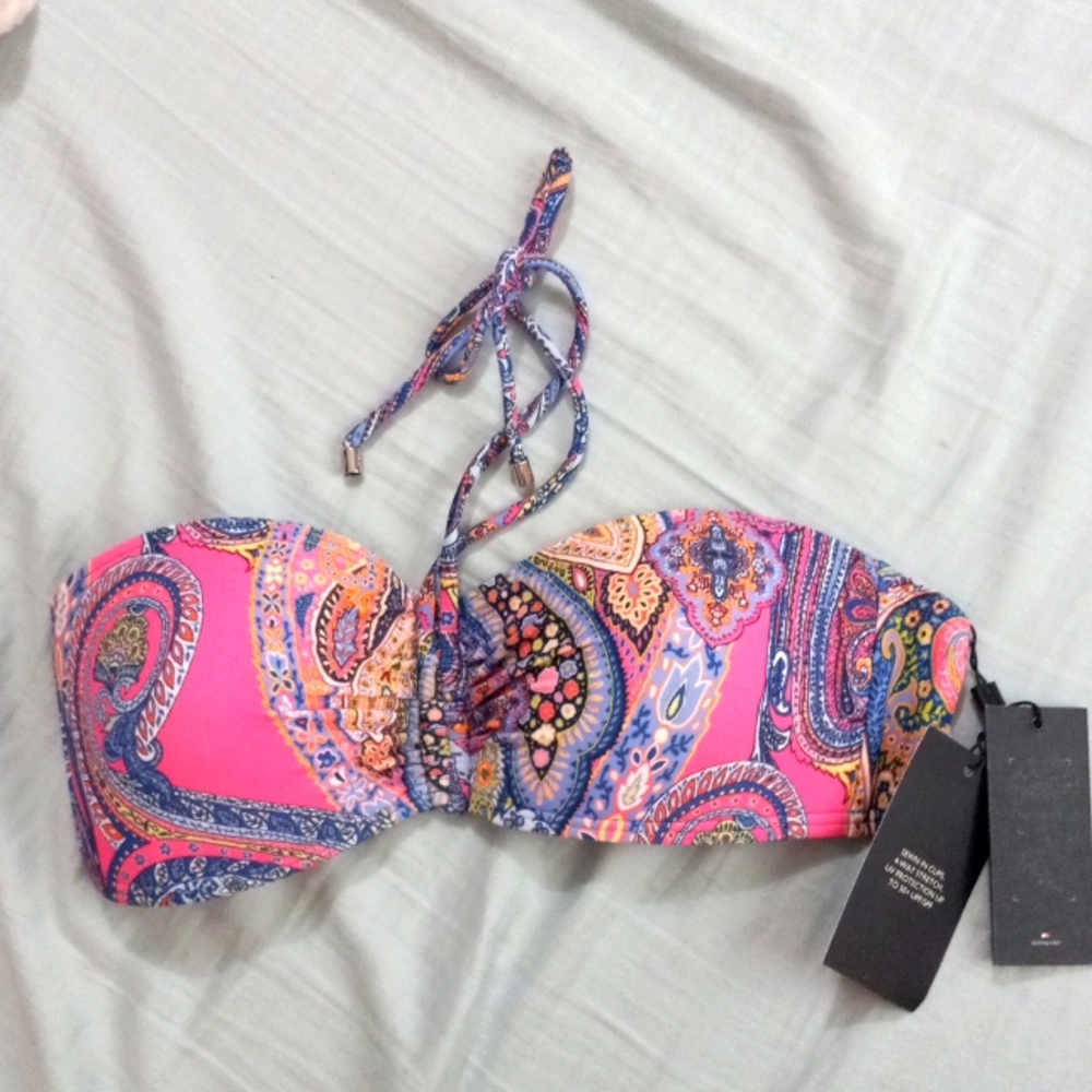 🌞 NWT Tommy Hilfiger Women’s Paisley-Print Bikini Bra Top Extra Small